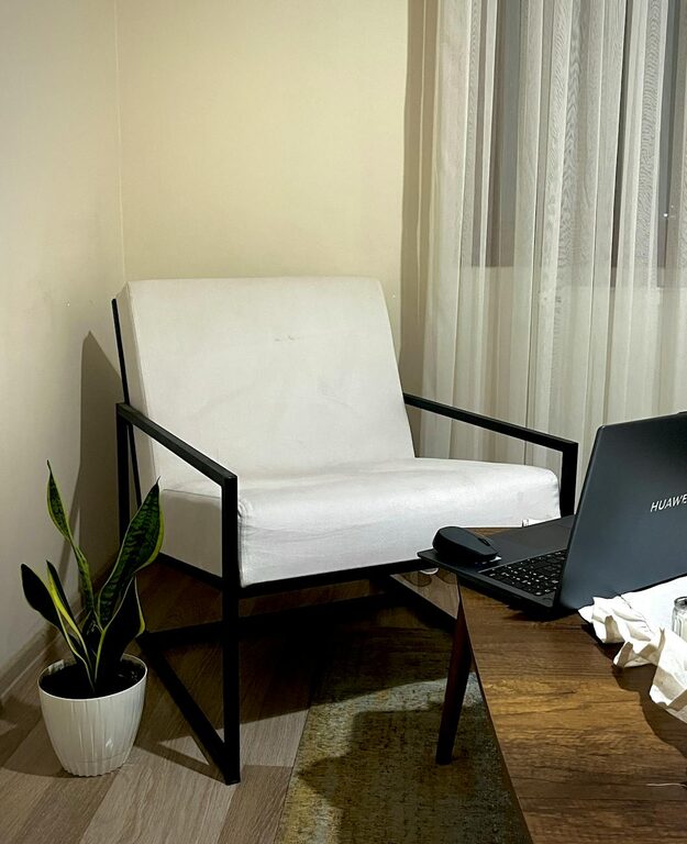 Tips for Creating a Cozy and Inviting Home Office Space on a Budget